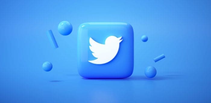 Twitter Graphic Edit button